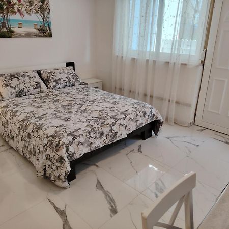 Studio-apartman Ella Porec Esterno foto