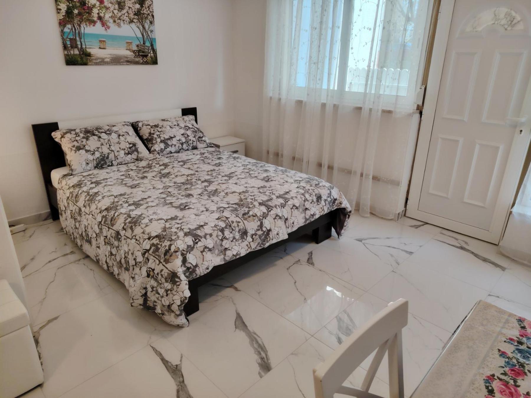 Studio-apartman Ella Porec Esterno foto