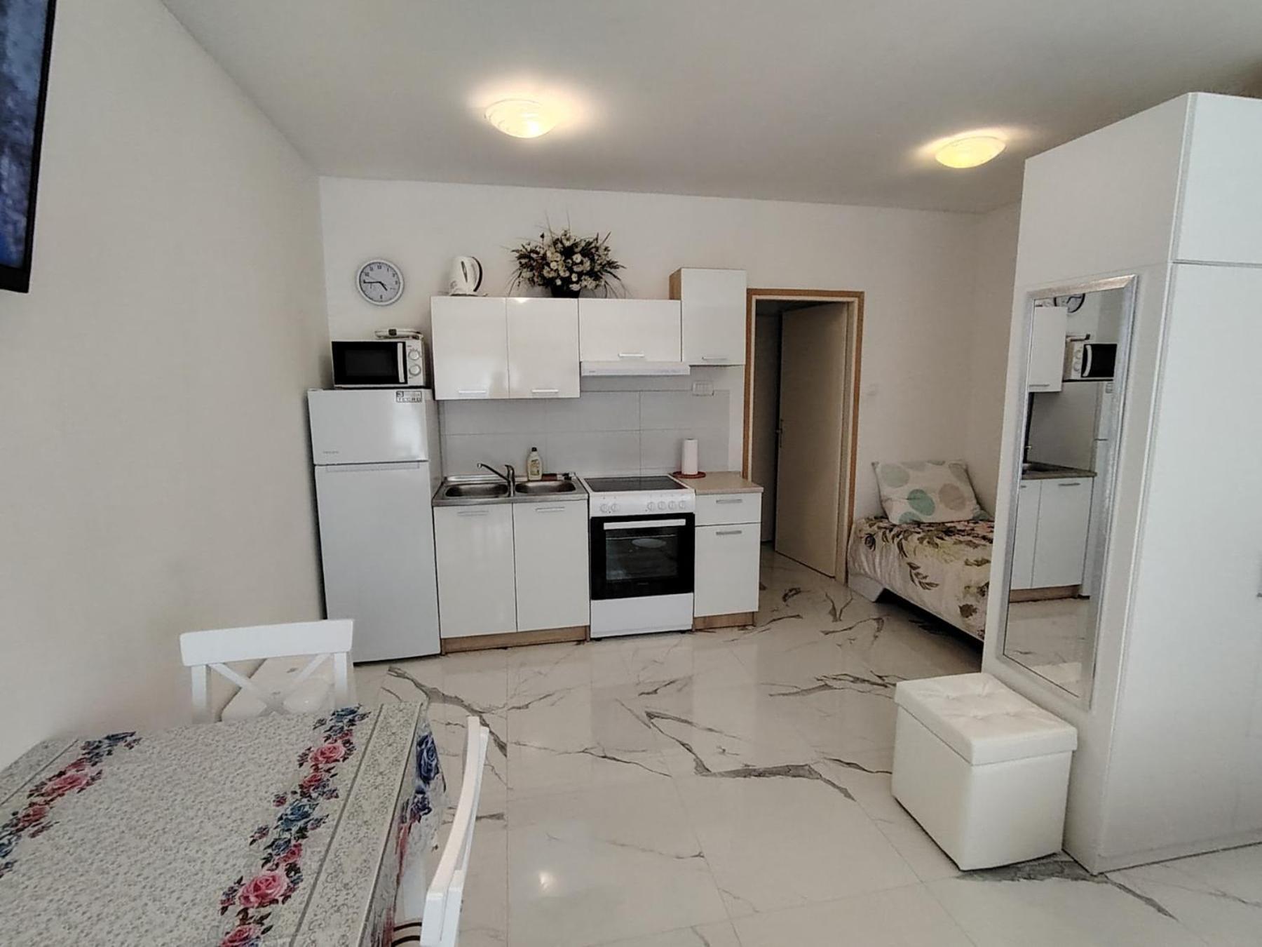 Studio-apartman Ella Porec Esterno foto