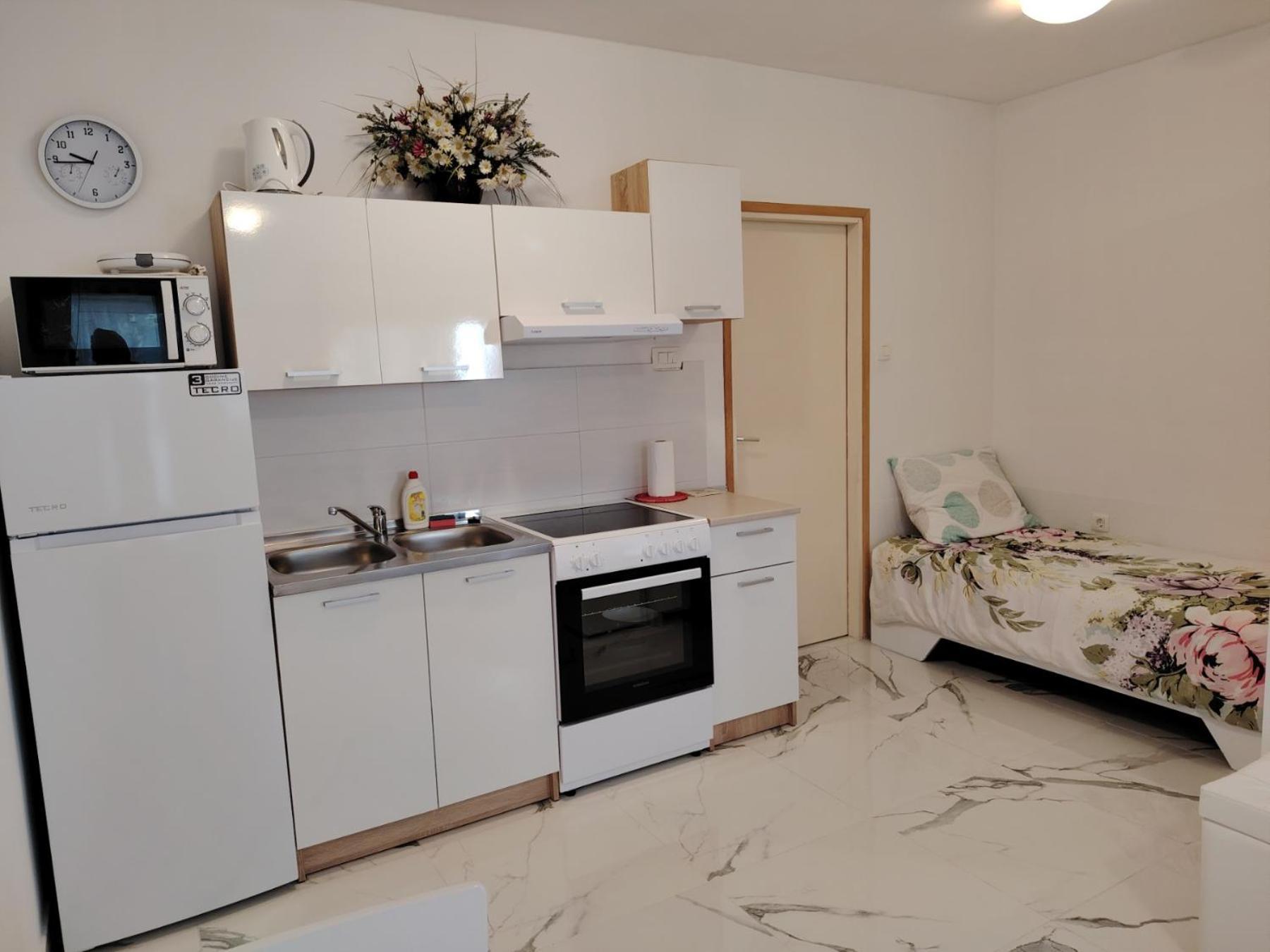 Studio-apartman Ella Porec Esterno foto