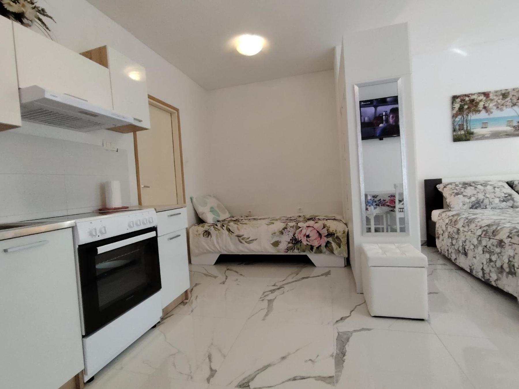 Studio-apartman Ella Porec Esterno foto