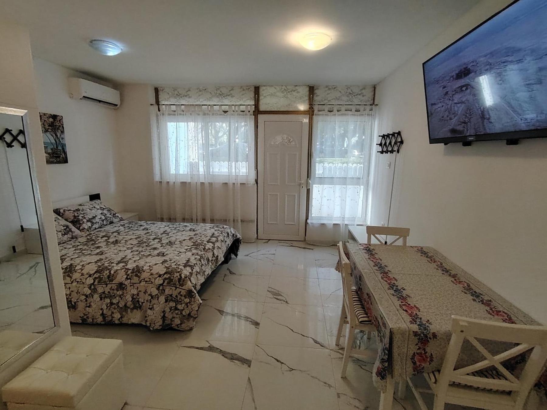 Studio-apartman Ella Porec Esterno foto