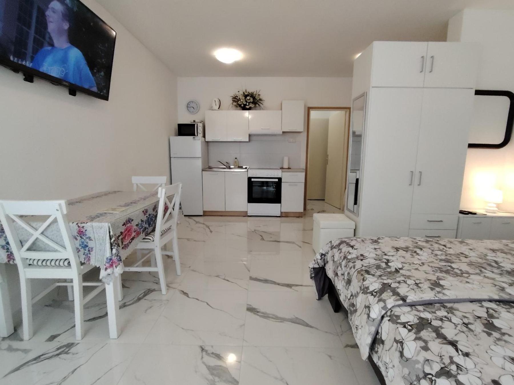 Studio-apartman Ella Porec Esterno foto